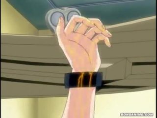 Terriefied animasyon dalagita sa cuffs makakakuha ng electicity shocks