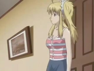 Nuttig anime blond mit groß titten