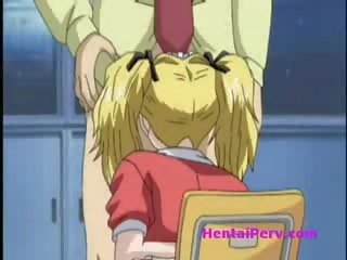 Nagy csöcsök vöröshajú anime lány baszik és blondeee ad bj